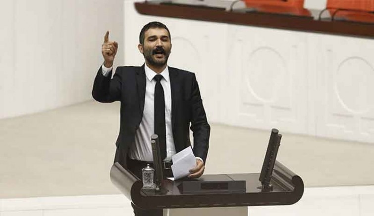 Barış Atay: Babam bugün aşı vurulmaya gitti, aşı yok!