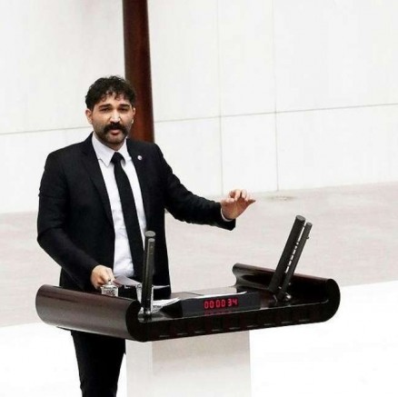 Barış Atay'dan Fahrettin Koca'ya: Yerinize kuğu yönetsin süreci