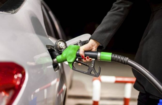 Benzin ve motorine bir zam daha geliyor!
