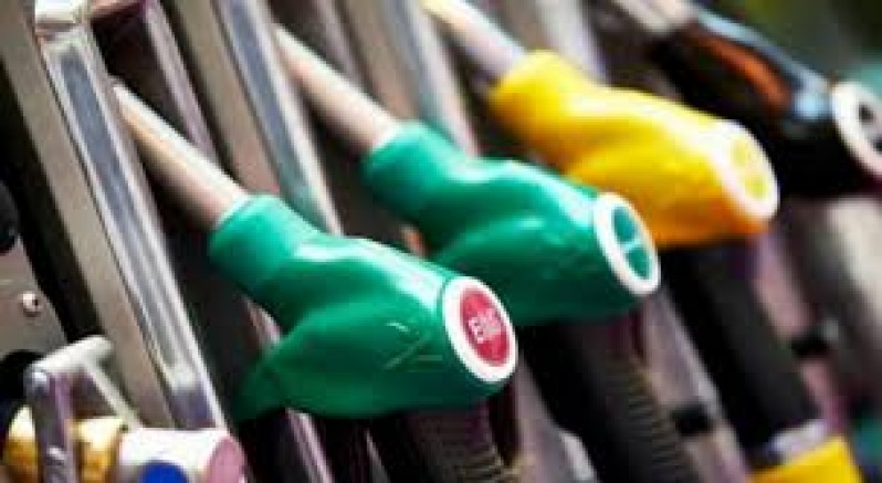 Benzine 37, motorine 32 kuruş zam yapıldı 