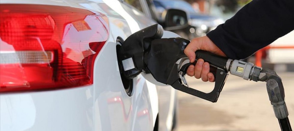 Benzine ve motorine bir zam daha geliyor!