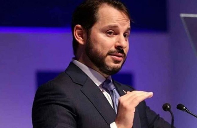 Berat Albayrak: İstesek doları düşürürüz