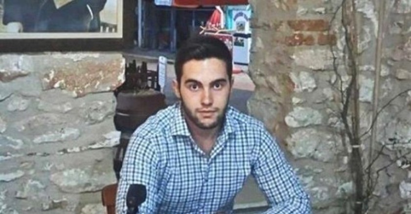 Bir sağlık çalışanı ''yoruldum'' yazılı mektup bırakıp yaşamına son verdi