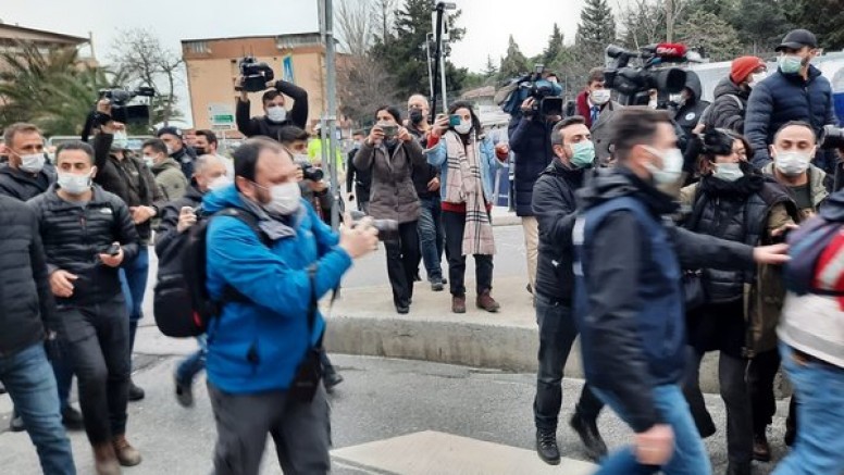 Boğaziçi Üniversitesi 10 öğrenci gözaltına alındı