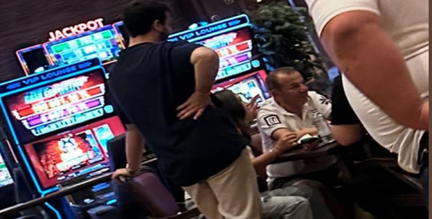 Bolu Belediye Başkanı Tanju Özcan’ın Kumarhane Fotoğrafları Servis Edildi