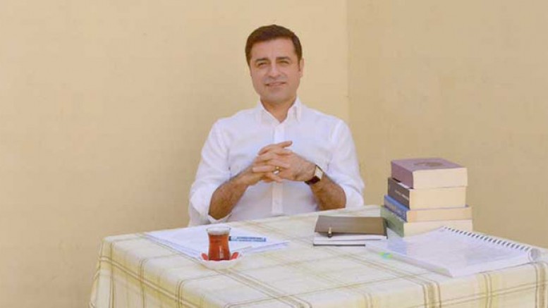 Bülent Arınç: Demirtaş’ın tahliyesi olabilir