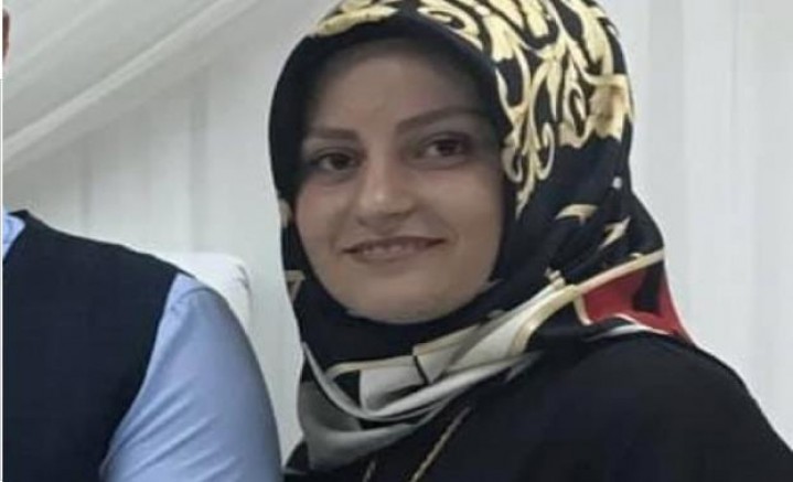 Bursa'da bir kişi tartıştığı Eşini otomobilden aşağı attı
