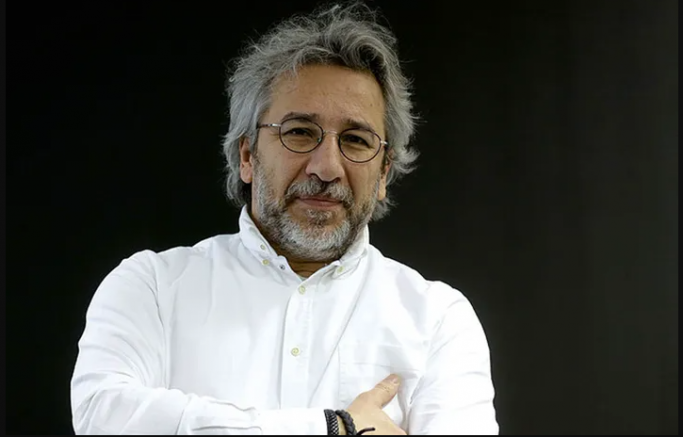 Can Dündar terör arananlar listesine gri kategoride 