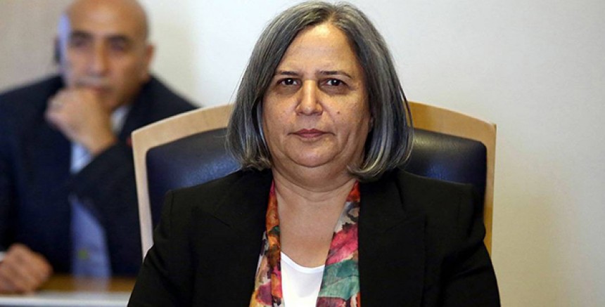 Cezaevinde bulunan Diyarbakır Büyükşehir Belediye Eşbaşkanı Gülten Kışanak ablasının cenazesine katılacak