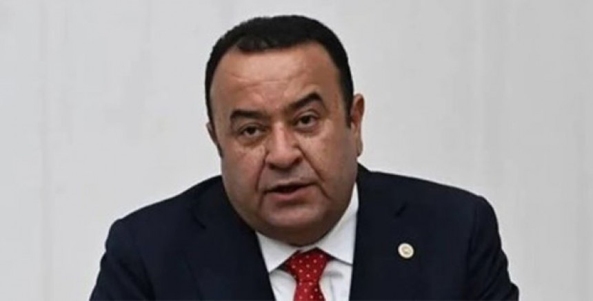 CHP Ankara Milletvekili Adnan Beker Partisinden İstifa Etti