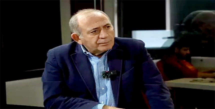 CHP’de “kayyım” krizi: Gürsel Tekin, Özgür Özel’i karşılayacağını açıkladı