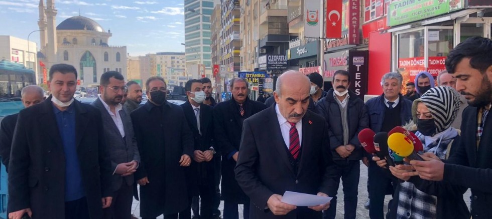 CHP'den elektrik zamlarıyla ilgili 81 ilde eş zamanlı açıklama: Bu zammın başrolünü AKP İlçe Başkanlığı gibi çalışan EPDK üstlendi