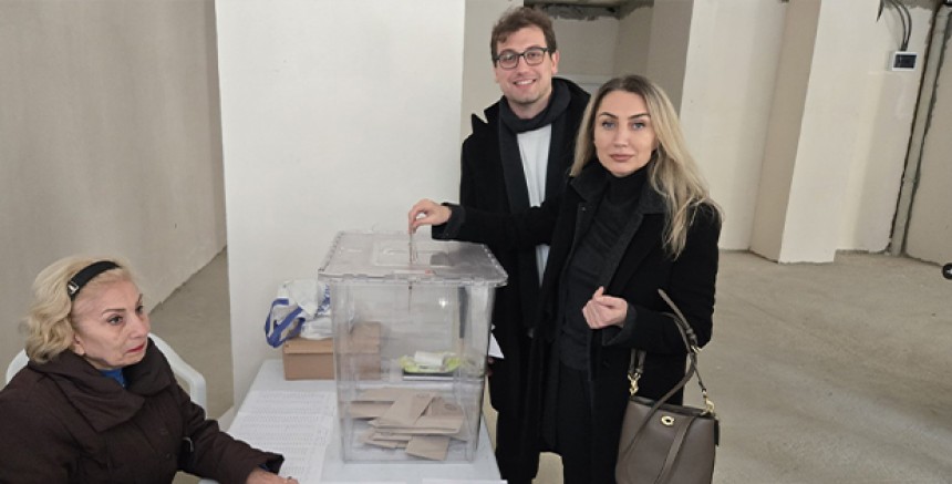 CHP, Ekrem İmamoğlu’nu Resmen Cumhurbaşkanı Adayı Olarak Açıkladı