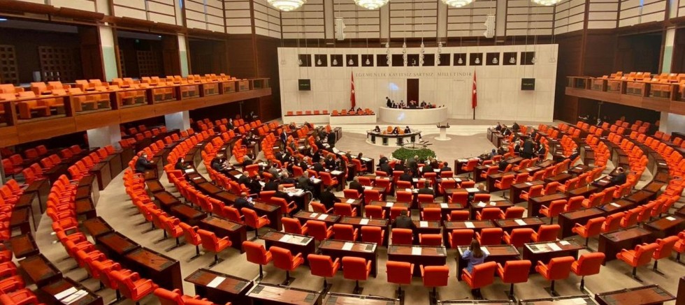 CHP’nin başörtüyle ilgili kanun teklifi mecliste 