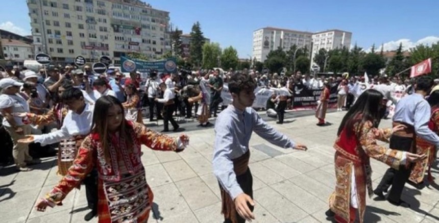 Çorum Katliamı'nın 43. Yılında yaşamını kaybedenler anıldı 