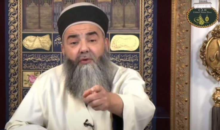 Cübbeli: Bir insan eşcinsellik yapmasa da ‘Canının istediğini yapar’ dediği an kafir olur