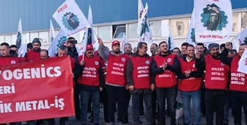 Cumhurbaşkanına Rağmen Metal İşçileri Direnmeye Devam Ediyor