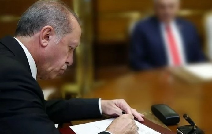 Cumhurbaşkanını Erdoğan yükseköğretim Kurulu'ndan 6 üyeyi görevden aldı 