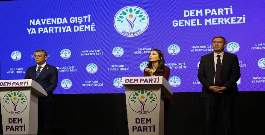 DEM–CHP Görüşmesi Sonrası Kritik Mesajlar: “Milletvekili İstifası Gündemde”