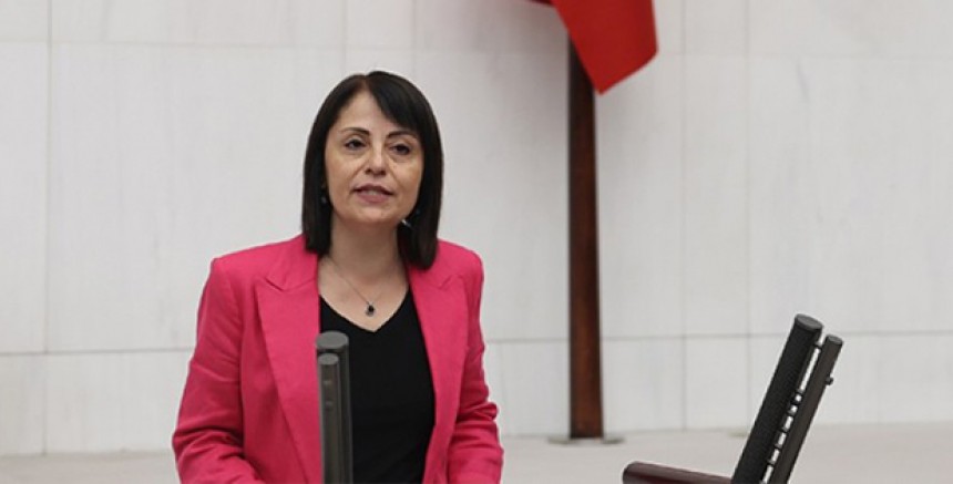 DEM’li Kezban Konukçu’dan Bakan Tekin’e Sert Soru Önergesi: Dersim’de Alevi Öğrencilere Zorunlu İftar Dayatması mı?