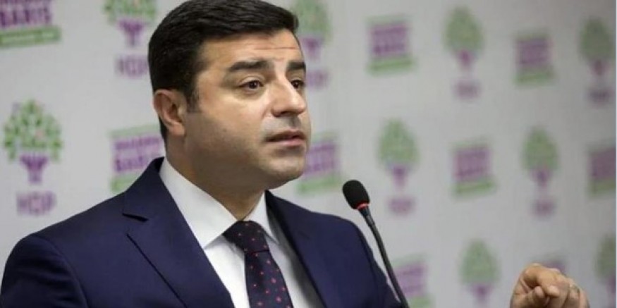 Demirtaş: Erdoğan, 'Kuyruğuna basılmış kedi gibi miyavlayıp duruyor'
