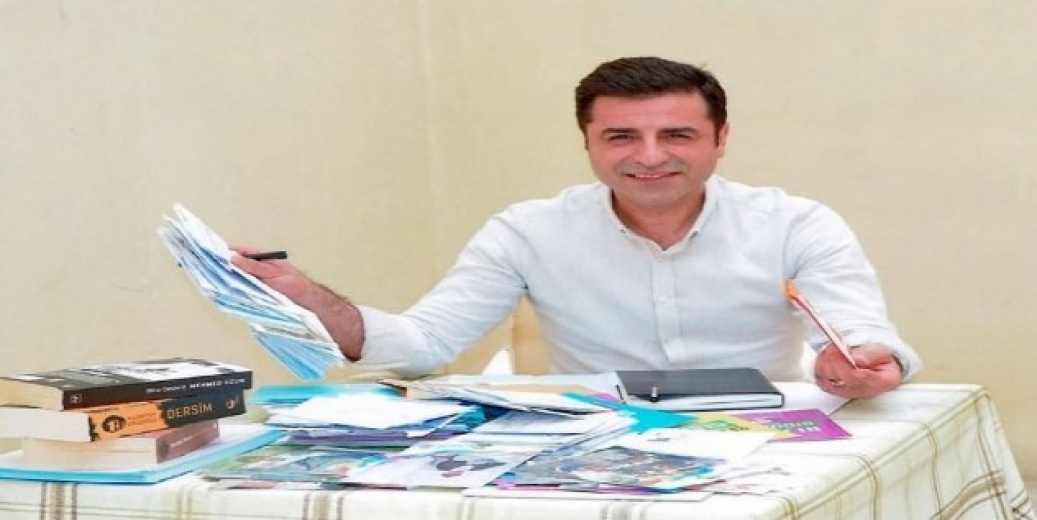 Demirtaş: Sürdürülebilir bir yönetim yok, Her an büyük bir ekonomik çöküş yaşanabilir