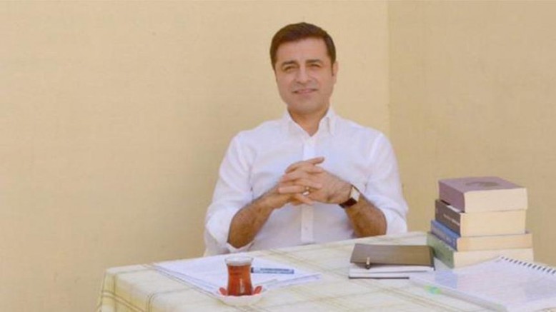 Demirtaş’tan çağrı: Aşınızı mutlaka yaptırın
