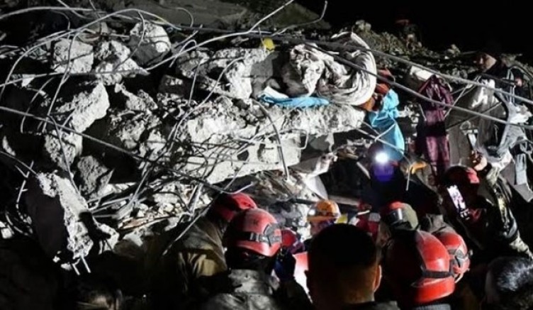 Depremde resmi açıklanan can kaybı 38 bin 44’e yükseldi