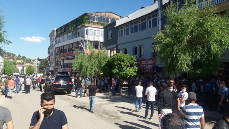 Dersim’de kadının başına silah dayayan iki asker görevden alındı
