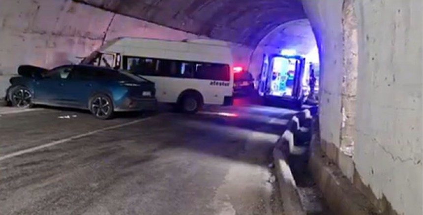 Dersim’de Tünelde Kafa Kafaya Çarpışma: 3'ü Ağır 8 Yaralı