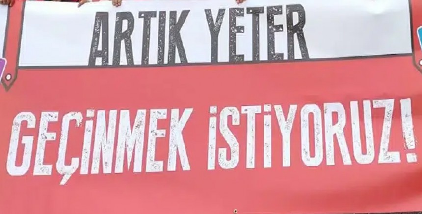 DİSK Ankara’da “Artık Yeter, Geçinemiyoruz” Sloganıyla Eylem Düzenledi