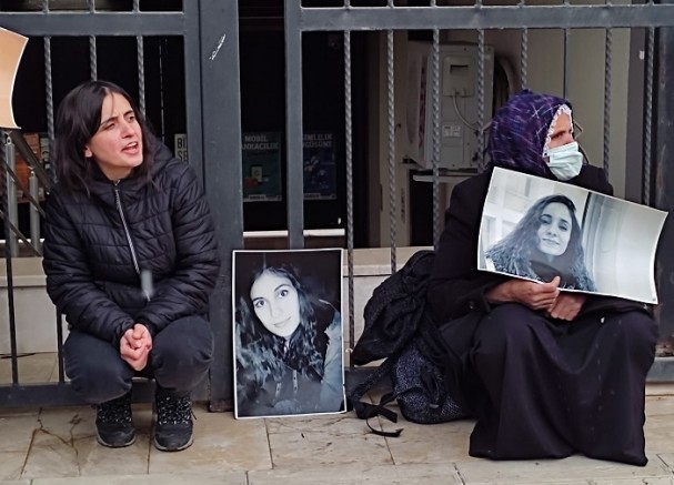 Doku Ailesi, Gülistan Doku için oturma eylemi başlattı 