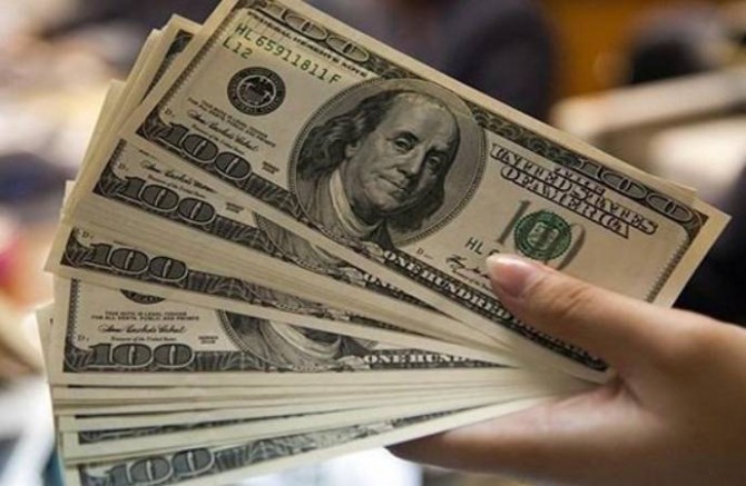 Dolar 12 liraya aştı 