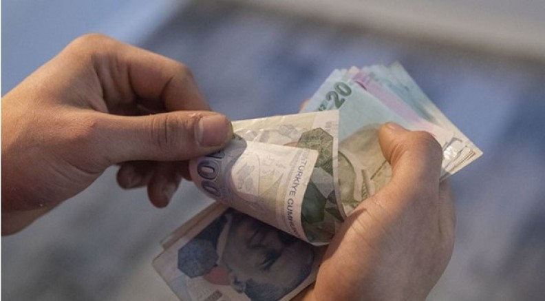 Dolardaki dengesizlik yüzünden Türkiye 307 milyar dolar fakirleşecek 