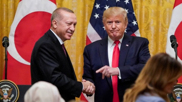 Donald Trump, Halkbank davasına bakan savcıyı görevinden aldı