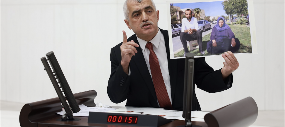 Dr. Gergerlioğlu: 605 gündür bu yaşlı Emine anne orada direniyor! 