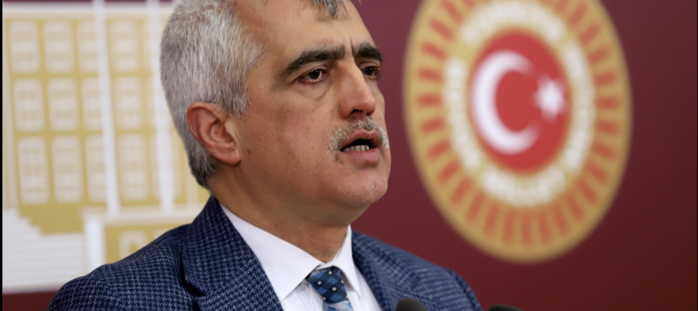 Dr. Gergerlioğlundan 21 Şubat Tarihinin Anadil Günü İlan Edilmesi Hakkında Kanun Teklifi: İnsanların anadillerini kullanmaları onların annelerinden emdikleri süt kadar helal ve haklarıdır. 