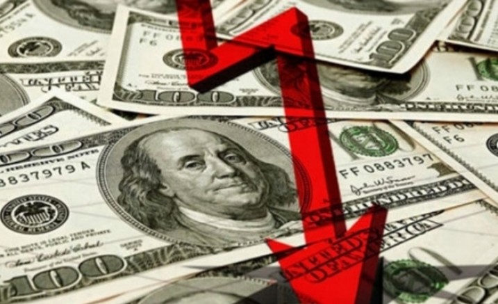 Dün akşam BDDK’nın aldığı karar ile dolar kuru yönünü aşağı çevirdi