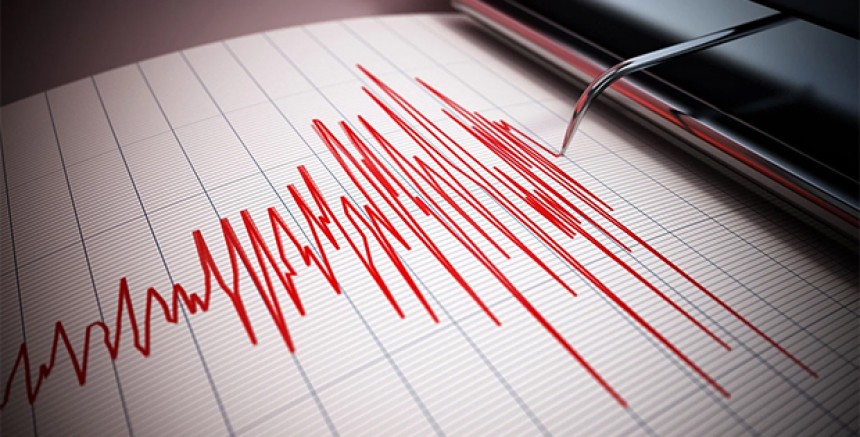 Ege Denizi'nde 6 Büyüklüğünde Deprem: İzmir ve Çevre İllerde Hissedildi