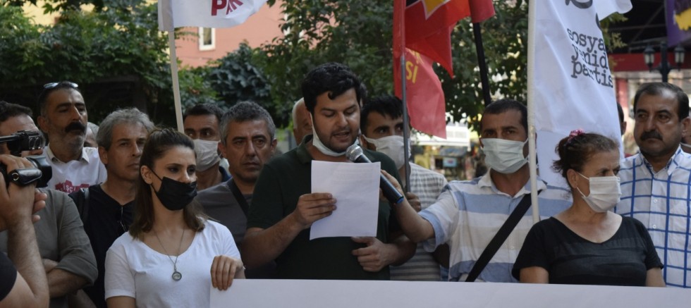 EMEK VE DEMOKRASİ GÜÇLERİ TARAFINDAN KINAMA