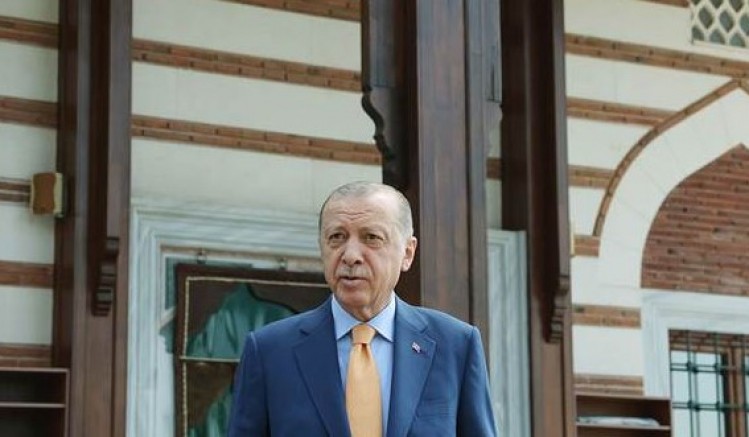 Erdoğan: Ahmet Şık için o zat teröristin tekidir dedi (VİDEO)