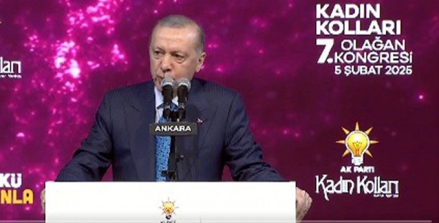 Erdoğan’dan Kadın Kolları Kongresinde Muhalefete Sert Eleştiriler: “CHP, Marjinal Sol Örgütlerin Oyuncağı Oldu”