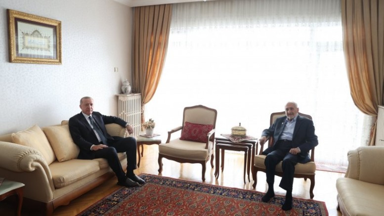 Erdoğan Eriyen oylarını SP ile önlemeye çalışıyor