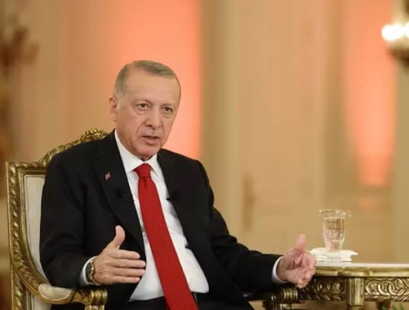 Erdoğan: Yıl sonuna kadar faizin tek rakama düşmesini istiyor   