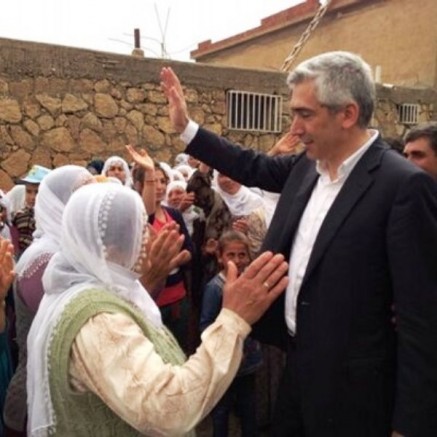 Eski AKP’li vekile 'terör' soruşturması