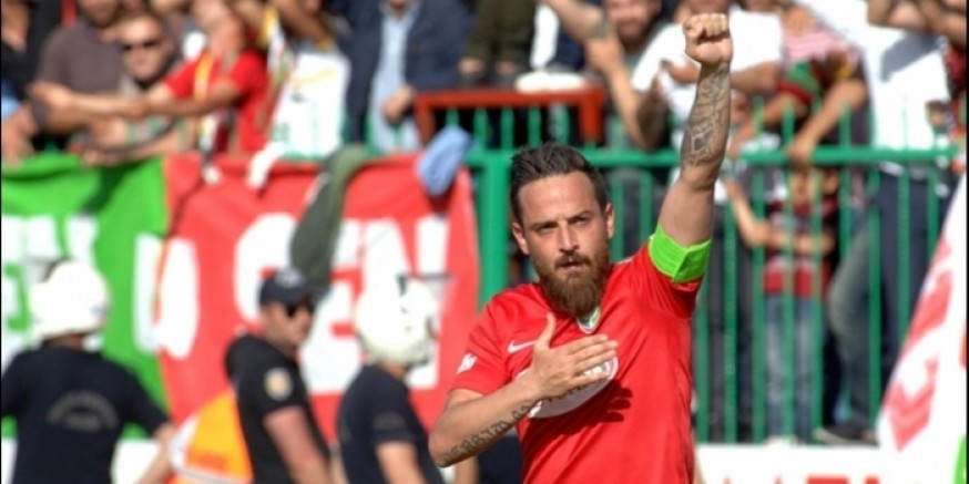 Eski Amedsporlu futbolcu Deniz Naki Almanya’da tutuklandı