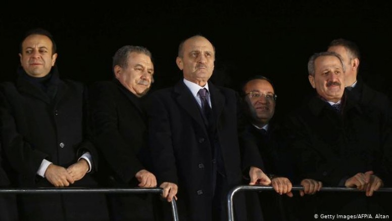  Eski bakan Erdoğan Bayraktar, 17-25 Aralık soruşturmaları için: Tapeler ve teknik takip doğrudur