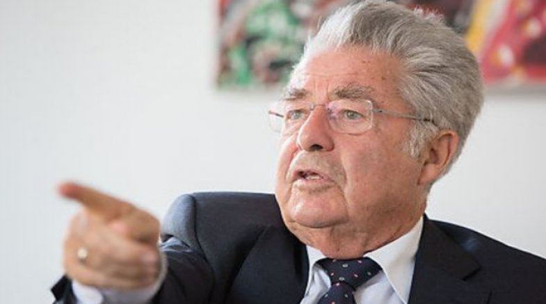 Eski Cumhurbaşkanı Fischer, 