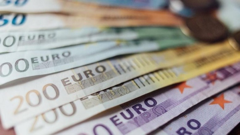 Euro 10,01 lira seviyesine geldi