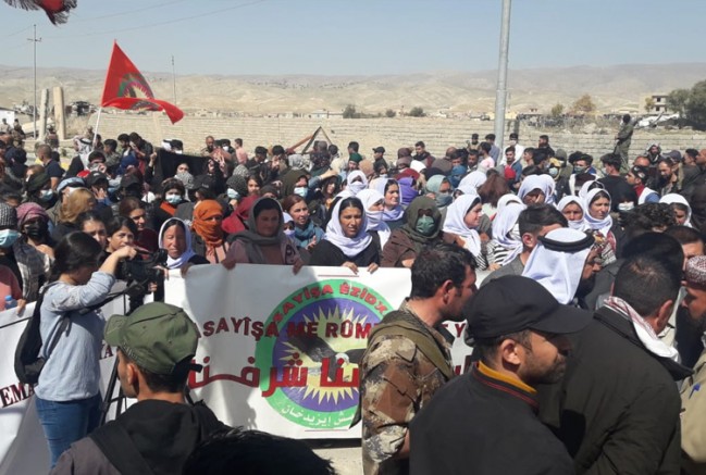 Ezidiler Şengal’de Irak hükümetini protesto etti  